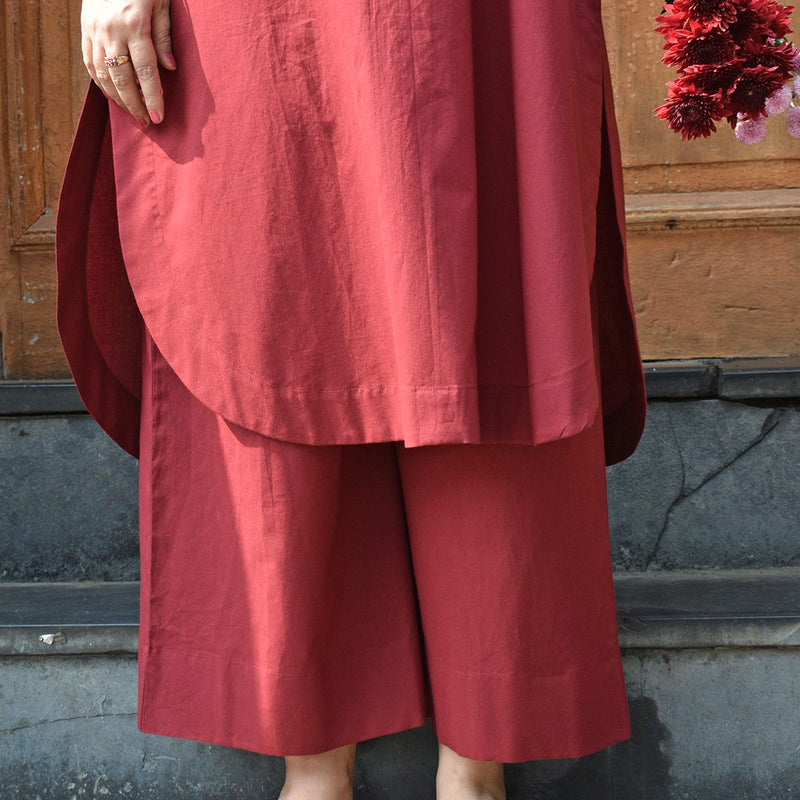 Stylish Maroon Comfort Set
